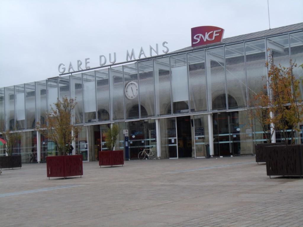 Agreable Duplex Gare Villa Le Mans Bagian luar foto